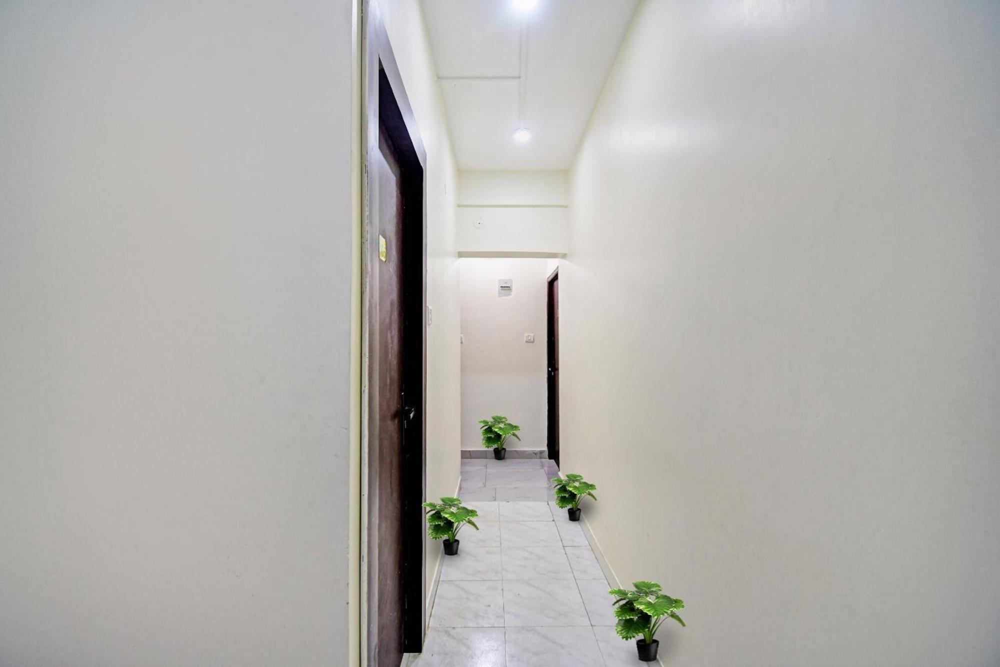 Super Collection O Green Leaf Near Acropolis Mall Jādabpur Esterno foto